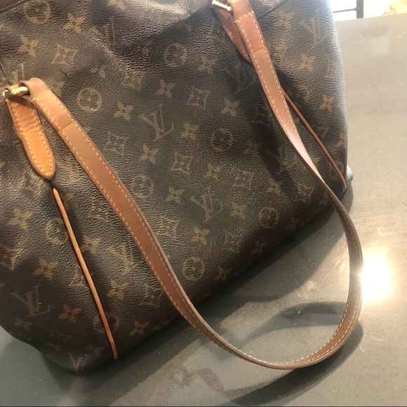Louis Vuitton Totally Purse Leather Handbag Tote - Picture 5 of 15